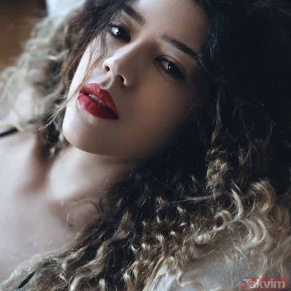 Özcan Deniz genç sevgilisiyle pozlarını paylaşmıştı! Feyza Aktan’dan hamle gecikmedi süper minili pozları ‘nispet’ olarak yorumlandı - 2