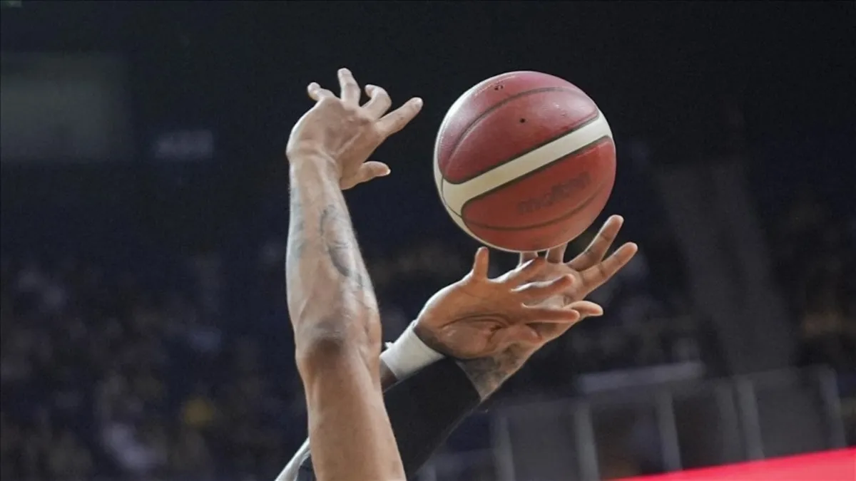 Efes ve Beşiktaş finale göz dikti