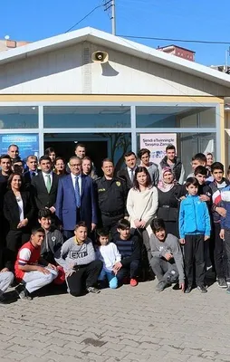 Şırnaklı öğrencilere top ve satranç