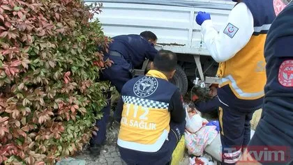 İstanbul’da el frenini çekmeyi unutan nakliye şoförü kamyonetin altında kaldı
