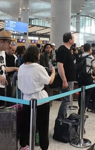 İstanbul'daki havalimanlarından 2019'da 104 milyondan fazla yolcu uçtu