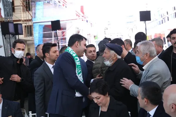 bakan-murat-kurumdan-ankara-buyuksehir-belediye-baskani-mansur-yavasa-tepki-1650636512489.jpg Bakan Murat Kurum'dan Ankara Büyükşehir Belediye Başkanı Mansur Yavaş'a tepki-1