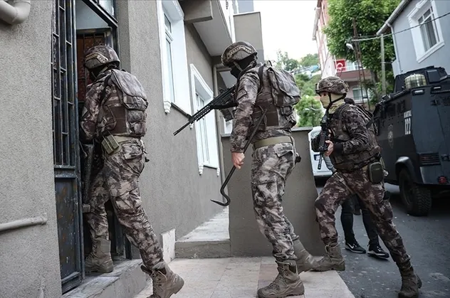 Aydın'da fuhuş operasyonu: 64 gözaltı!