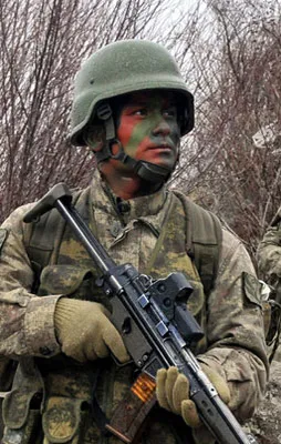 Diyarbakır'da dev terör operasyonu