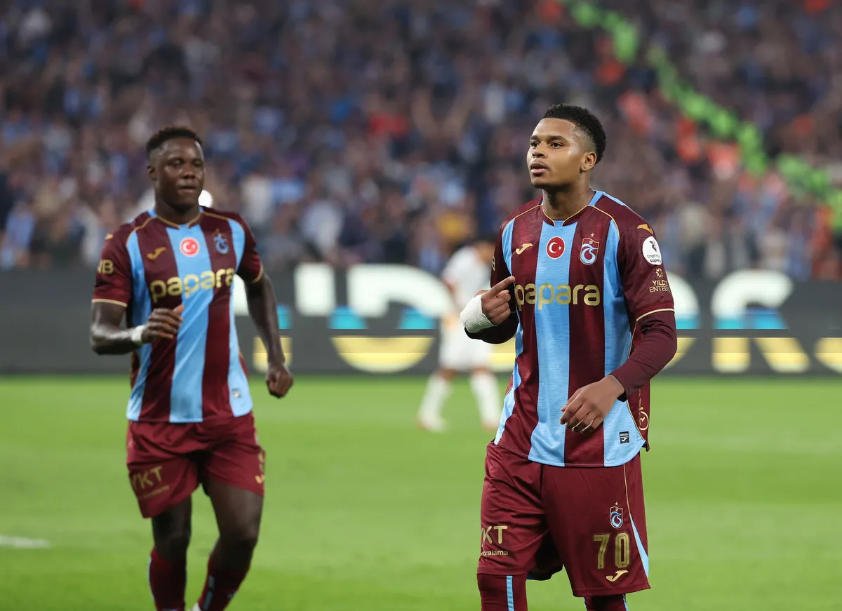 1791580980783.jpg Thomas Reis'ten forvet kararı! Trabzonspor'un Samsunspor maçı 11'i netleşti-4
