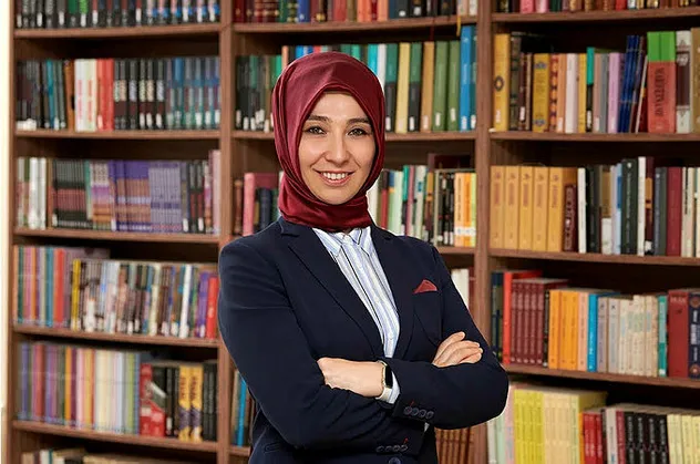 İstanbul 16. Asliye Ceza Mahkemesi tarafından hukukun canına okuyan karar! Fatmanur Altun'a edilen hakareti akladılar