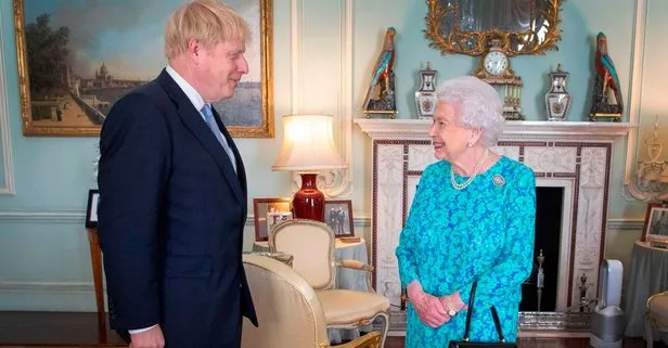 Kraliçe Elizabeth ve Başbakan Boris Johnson’a Anayasa Mahkemesi’nden kötü haber