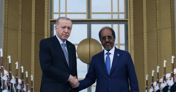 Başkan Erdoğan Külliye’de Somali Cumhurbaşkanı Hasan Şeyh Mahmud’u kabul etti