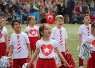 23 Nisan şiirleri kısa uzun 2-4-8 kıtalık! 2020 yılı anlamlı en güzel 23 Nisan şiirleri için tıklayınız!