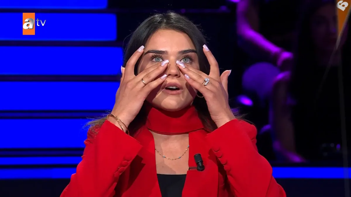 1790524345348.png Kim Milyoner Olmak İster? geri döndü! 1249. bölüm bu akşam 20.00’de ATV’de-2
