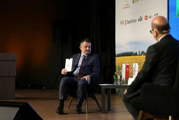Bakan Pakdemirli 1. Türkiye Çiftçi Zirvesi’nde duyurdu! Fahiş fiyata son: Tarımda sözleşmeli üretim yasası geliyor-7
