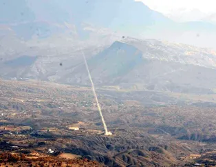 Son dakika görüntüleri: 'Pençe- Kilit Operasyonu'nuyla Irak'ın kuzeyindeki PKK hedefleri obüslerle vuruldu