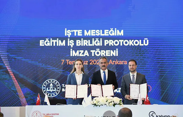 kalyon-pv-ile-meb-arasinda-is-birligi-genclere-istihdam-garantili-firsat-1657199909482.jpg Kalyon PV ile MEB arasında iş birliği! Gençlere istihdam garantili fırsat-4