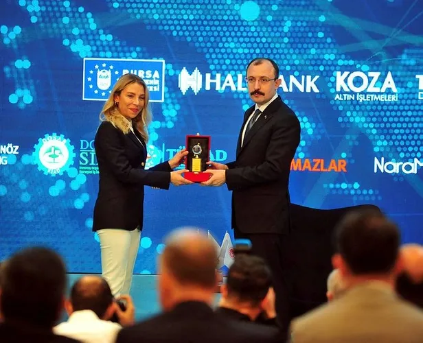 turkiye-ihracat-seferberligi-zirvesine-katilan-bakan-musdan-onemli-aciklama-1659565227999.jpeg Türkiye İhracat Seferberliği Zirvesi’ne katılan Bakan Muş'dan önemli açıklama-6