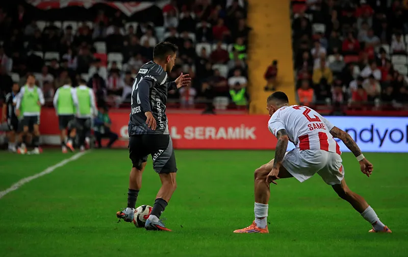 Beşiktaş'ın Antalyaspor maçı sonrası şok yorum! "Sergen'in ihaneti" - 2