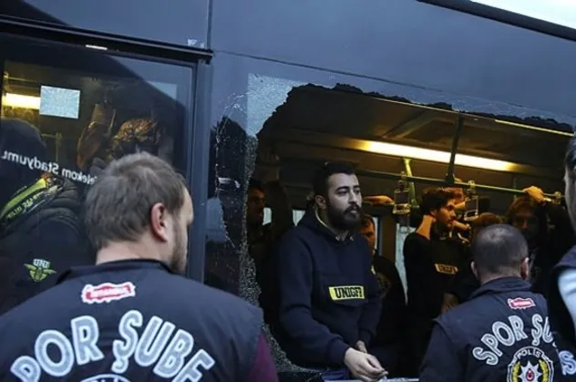 Galatasaray-Fenerbahçe maçı öncesi 7 taraftar gözaltında!