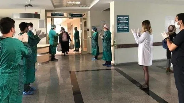 vali-mujdeli-haberi-duyurdu-koronavirus-vakalari-son-9-ayin-en-dusuk-seviyesinde-1610463944105.jpeg Vali müjdeli haberi duyurdu! Koronavirüs vakaları son 9 ayın en düşük seviyesinde...-2