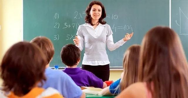 Öğretmen yeni maaşı ne kadar? 2019 Öğretmen maaşları Temmuz zammı sonrası derecesine göre kaç para?-1