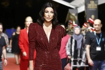 Eski manken Deniz Akkaya Kocaeli’de gözaltına alındı