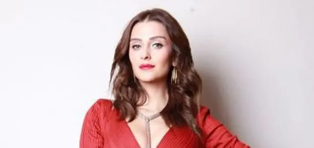 Özge, Hacı’yı çabuk unuttu