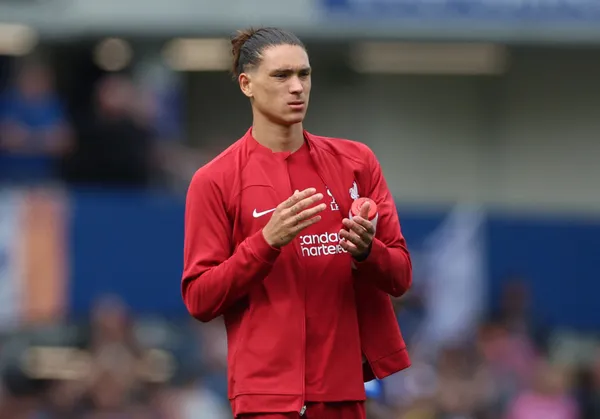 everton-ile-liverpool-derbi-karsilasmasinda-berabere-kaldi-1662214384554.jpg Everton ile Liverpool derbi karşılaşmasında berabere kaldı!-3