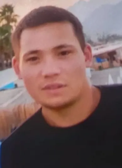 rusya-ukrayna-savasi-nukleer-tehlikesi-gunun-fotografi-bu-olen-kardesine-sarildi-gecmisi-kucaklamak-1664568927830.jpg Rusya-Ukrayna savaşı... Nükleer tehlikesi! Günün fotoğrafı bu: Ölen kardeşine sarıldı: Geçmişi kucaklamak-5