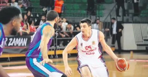 Açılış maçında kazanan Bahçeşehir Koleji oldu