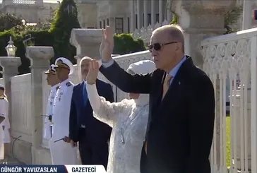 Başkan Erdoğan Türk Donanmasını selamladı