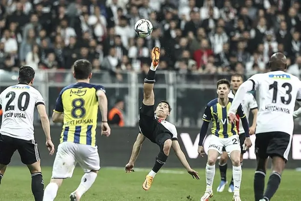 Beşiktaş’ın 17 yaşındaki yıldızı Emirhan İlkhan derbideki performansıyla herkesin büyük beğenisini kazandı-4