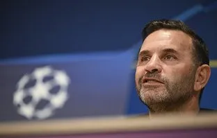 Galatasaray Teknik Direktörü Okan Buruk Ajax’ı ezberledi! Yıkım planını belirledi... Tecrübeli hocanın taktiğini TAKVİM öğrendi