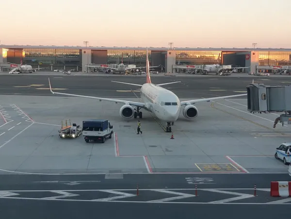 gercek-disi-iddialara-thyden-cevap-yonetim-kurulu-baskani-ahmet-bolat-esimin-yegeni-bile-elendi-1673260929064.jpg Gerçek dışı iddialara THY'den cevap! Yönetim Kurulu Başkanı Ahmet Bolat: Eşimin yeğeni bile elendi-2