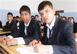 Çocuğunu liseye göndermeyen yandı