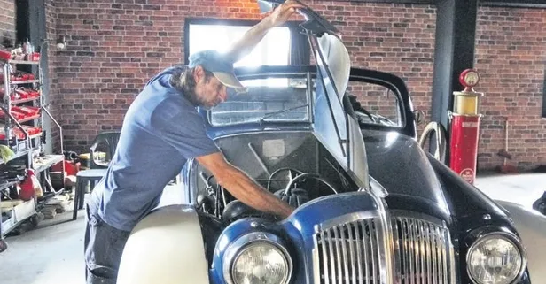 30 yıl ABD'de yaşayıp 12 aracı Bursa'ya getirdi! Bursa'dan klasik araçlardan esintiler...