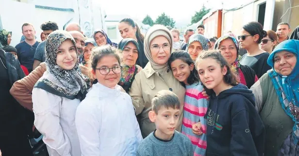Emine Erdoğan öksüz ve yetim çocukların her derdine koşuyor!