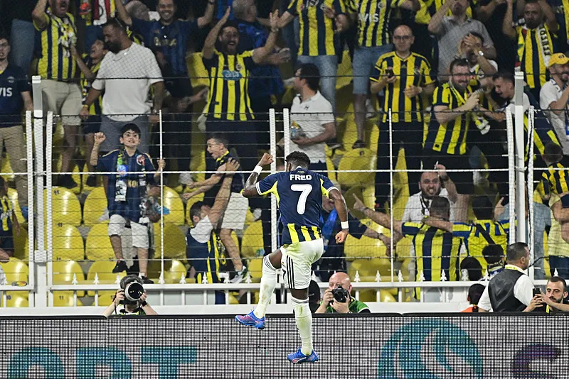 Fenerbahçe'nin zaferi Hollanda basınında! "İstanbul cehennemi hayalleri suya düşürdü" - 10