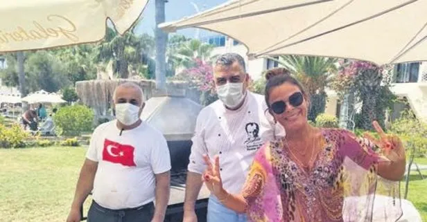 Özlem Yıldız kebap ocağının başına geçip ustalarla poz verdi