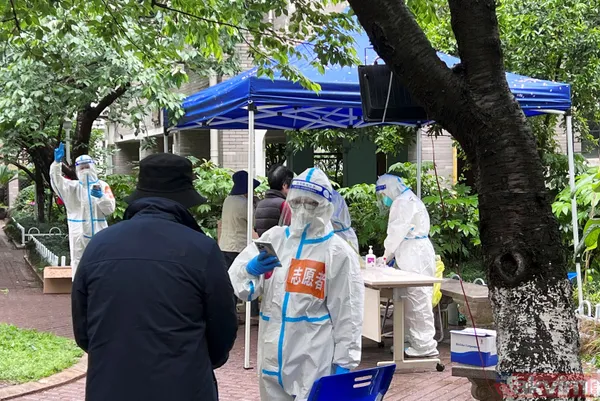 SON DAKİKA: Şanghay'da koronavirüs paniği! Sokağa çıkma yasakları devam ediyor - 16