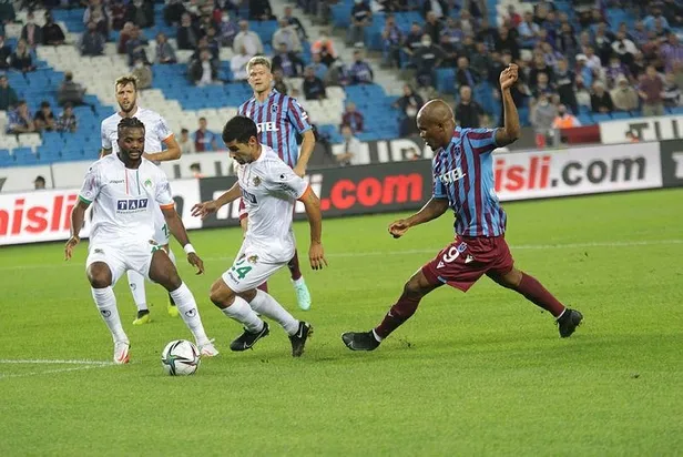 trabzonda-kazanan-yok-trabzonspor-1-1-alanyaspor-mac-sonucu-ozet-1632769491920.jpeg