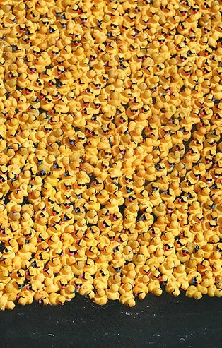 Aynı anda binlercesi böyle görüntülendi