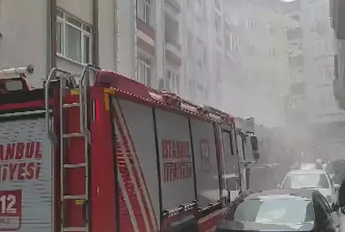 Şişli’de depo yangını