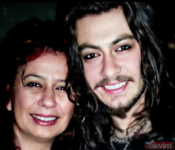 Hatice Akarsu, oğlu Barış Akarsu'nun yanına defnedildi - 1