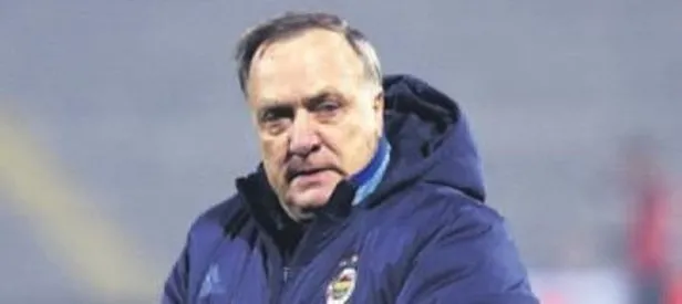 Advocaat İstanbul’a geldi!