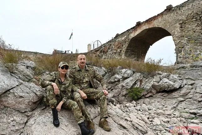 Azerbaycan Cumhurbaşkanı İlham Aliyev, 28 yıl sonra Karabağ'da zafer turu attı