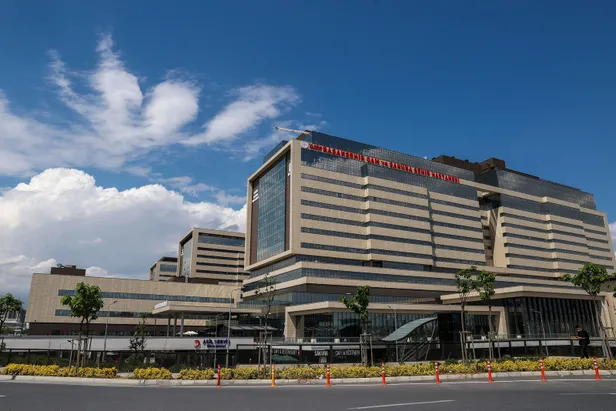 basaksehir-cam-ve-sakura-sehir-hastanesi-1-yasinda-abdden-gelen-hastalar-var-1621712163471.jpg Başakşehir Çam ve Sakura Şehir Hastanesi 1 yaşında! "ABD'den gelen hastalar var"-2