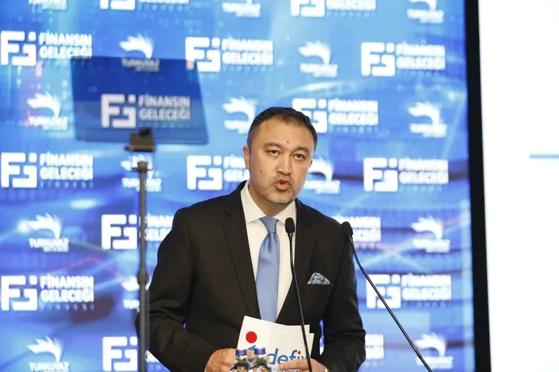 idefix-genel-muduru-onur-bayhan-5-finansin-gelecegi-zirvesinde-e-ticaretin-bugunu-ve-gelecegini-degerlendirdi-1765974505656.jpeg