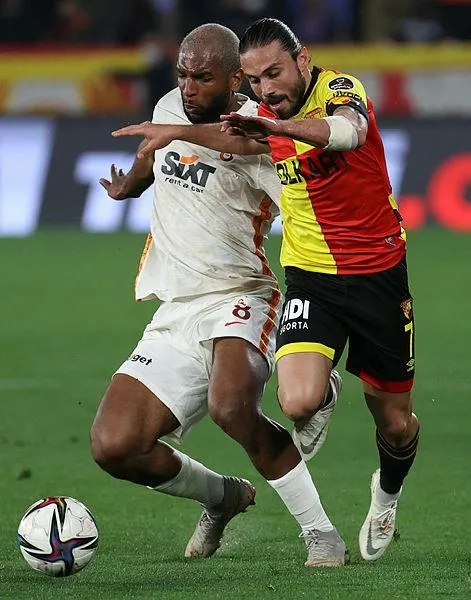 galatasaray-goztepeyi-devirdi-goztepe-2-3-galatasaray-mac-sonucu-ozet-1645470645388.jpeg Galatasaray, Göztepe'yi devirdi! (Göztepe 2-3 Galatasaray MAÇ SONUCU ÖZET)-4