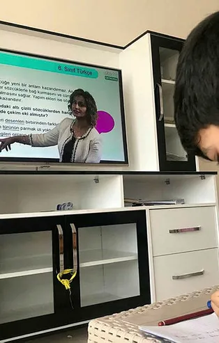 Uzaktan eğitim ne zaman başlıyor? EBA'da dersler nasıl işlenecek? İşte tüm merak edilenler...