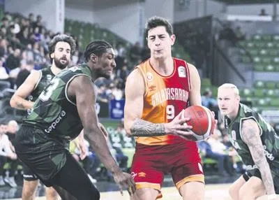 Geçen hafta Trabzonspor'a kaybeden Fenerbahçe, Adana Demir engelini aşmak istiyor-4