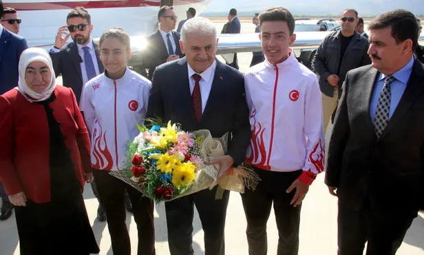 Binali Yıldırım'a memleketi Erzincan'da sıcak karşılama-2
