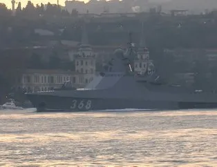 Rus savaş gemisi İstanbul Boğazı’ndan geçti!